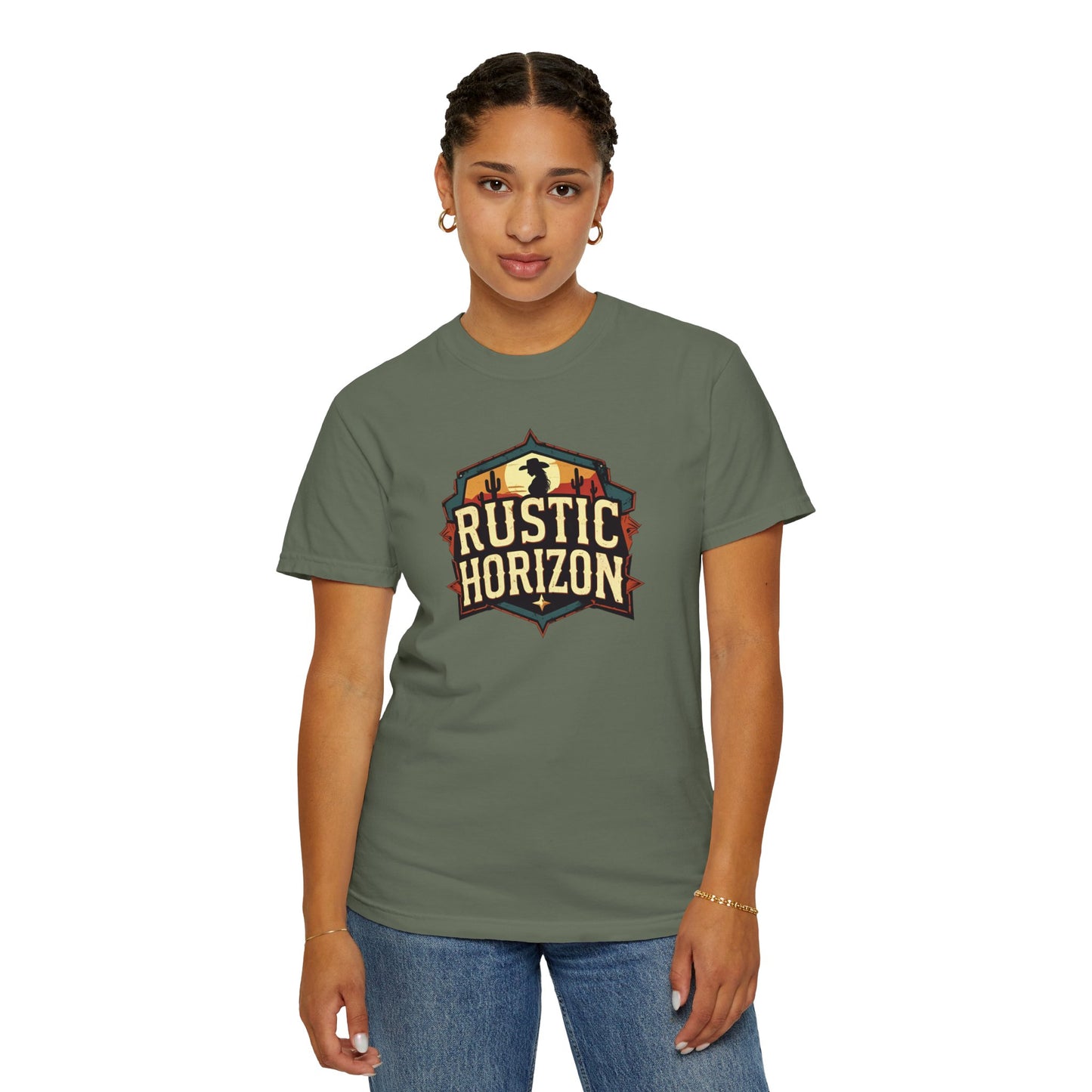 Rustic Horizon Cowgirl  UNISEX T-Shirt｜Festival Wear, Casual Outfit, Gift for Nature Lovers, Vintage Style Tee, Summer Essential