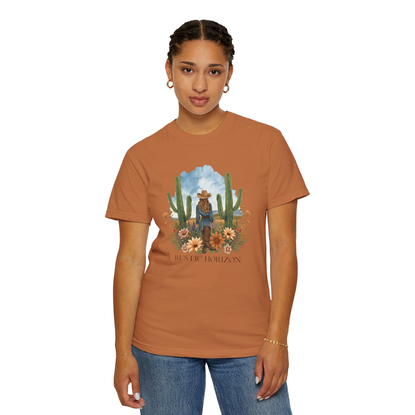 Cowgirl cactus UNISEX T-Shirt｜Festival Wear, Casual Outfit, Gift for Nature Lovers, Vintage Style Tee, Summer Essential