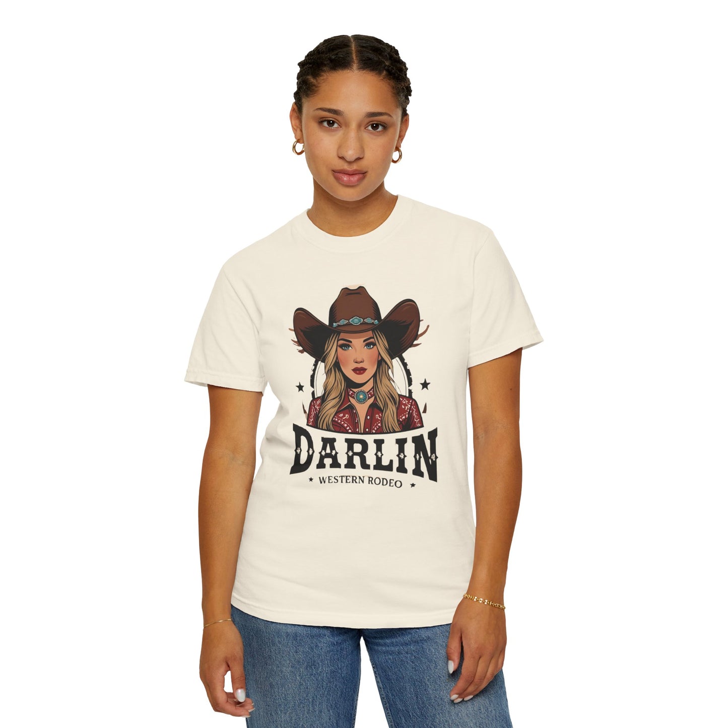 Darlin Rustic Horizon Cowgirl  UNISEX T-Shirt｜Festival Wear, Casual Outfit, Gift for Nature Lovers, Vintage Style Tee, Summer Essential