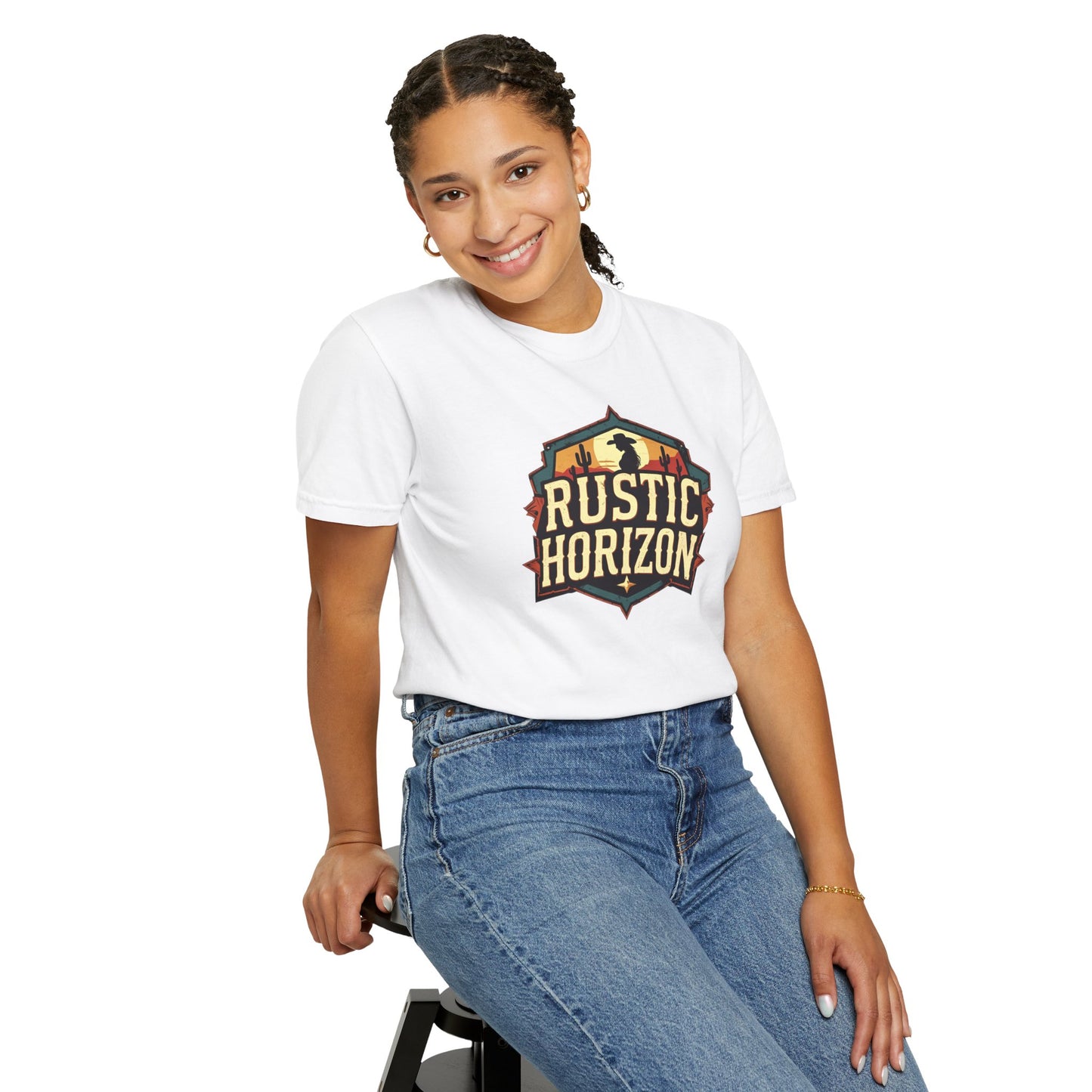 Rustic Horizon Cowgirl  UNISEX T-Shirt｜Festival Wear, Casual Outfit, Gift for Nature Lovers, Vintage Style Tee, Summer Essential