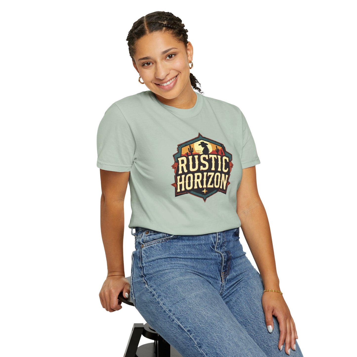 Rustic Horizon Cowgirl  UNISEX T-Shirt｜Festival Wear, Casual Outfit, Gift for Nature Lovers, Vintage Style Tee, Summer Essential