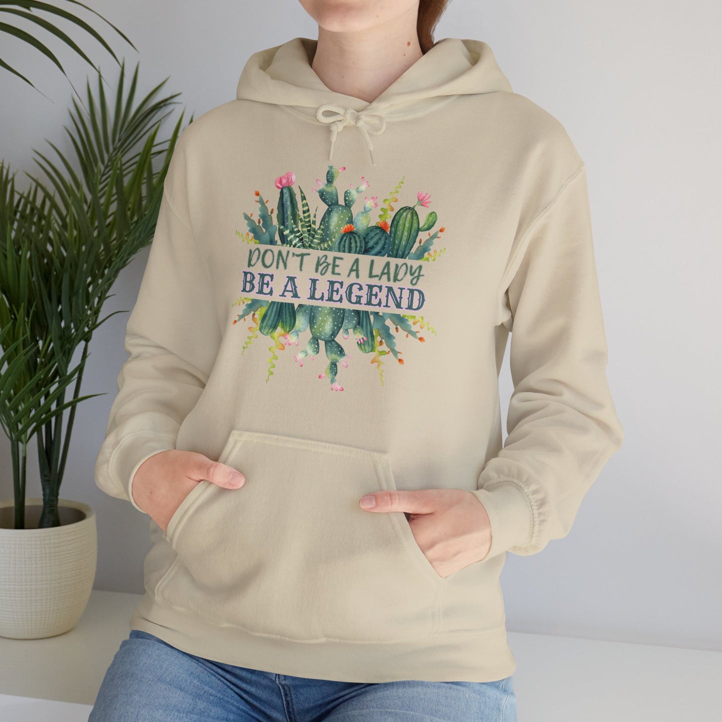 BE A LEGEND LADY CACTUS UNISEX Heavy Blend™ Hooded Sweatshirt
