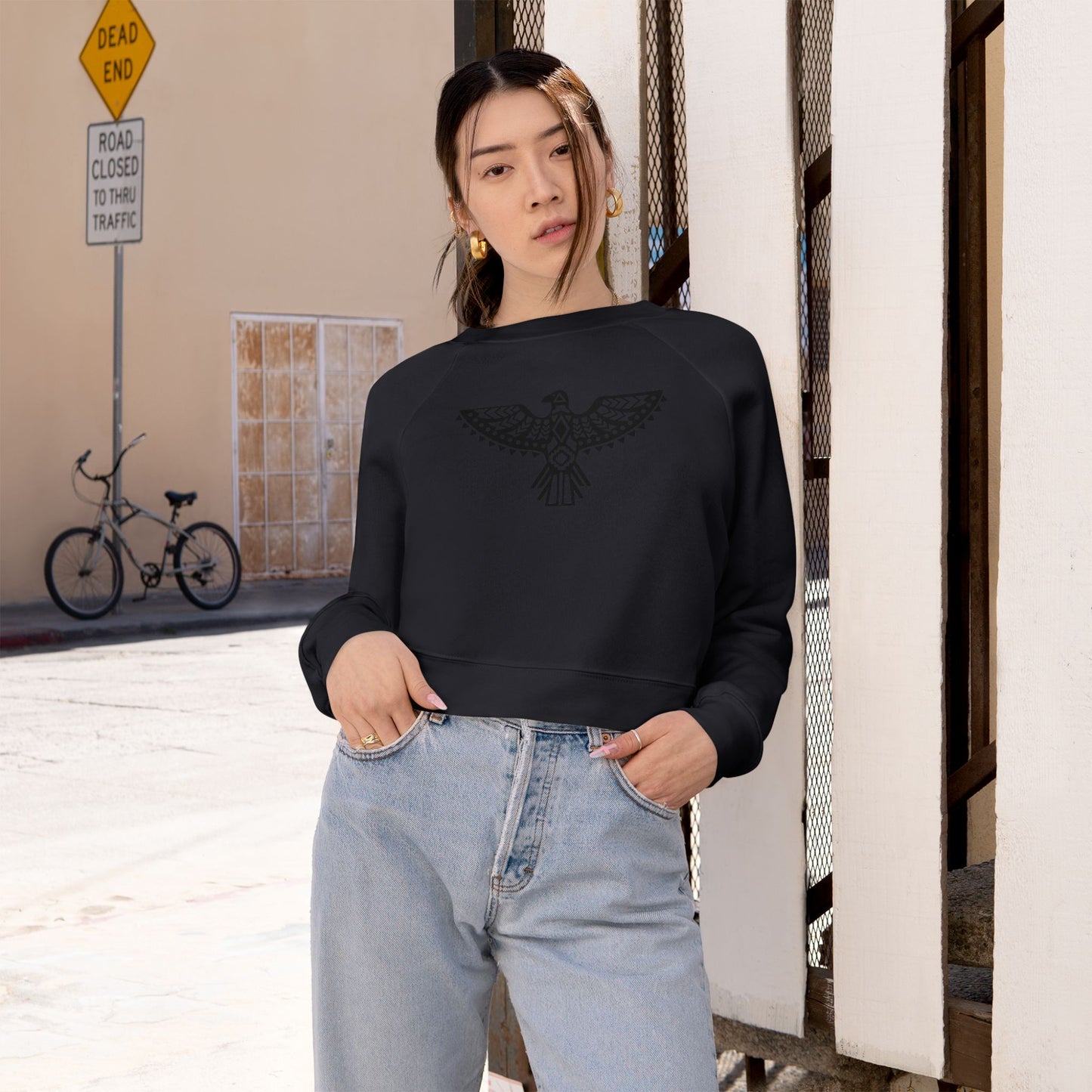 Women's Cropped Fleece Pullover with Eagle Graphic - Stylish and Cozy