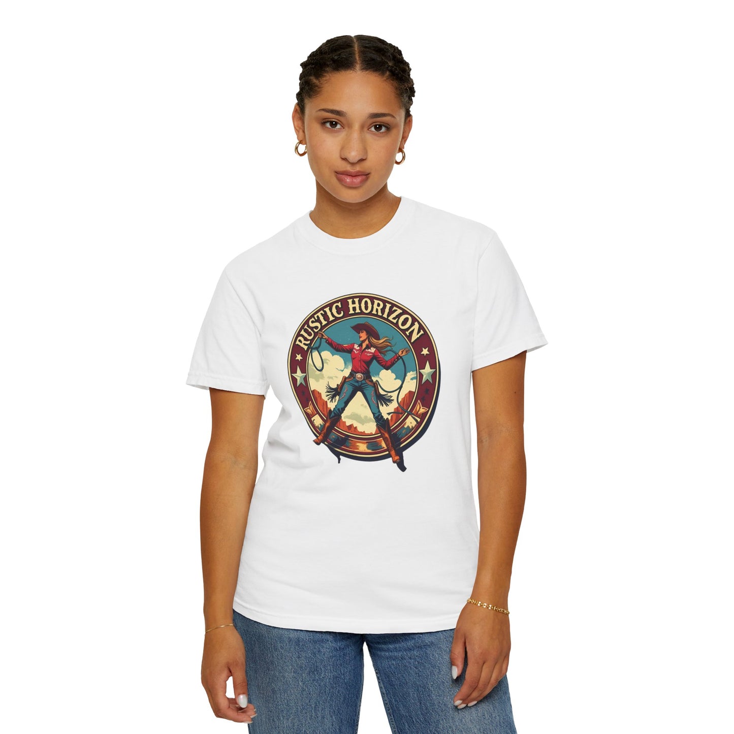 Rustic Horizon Cowgirl  UNISEX T-Shirt｜Festival Wear, Casual Outfit, Gift for Nature Lovers, Vintage Style Tee, Summer Essential