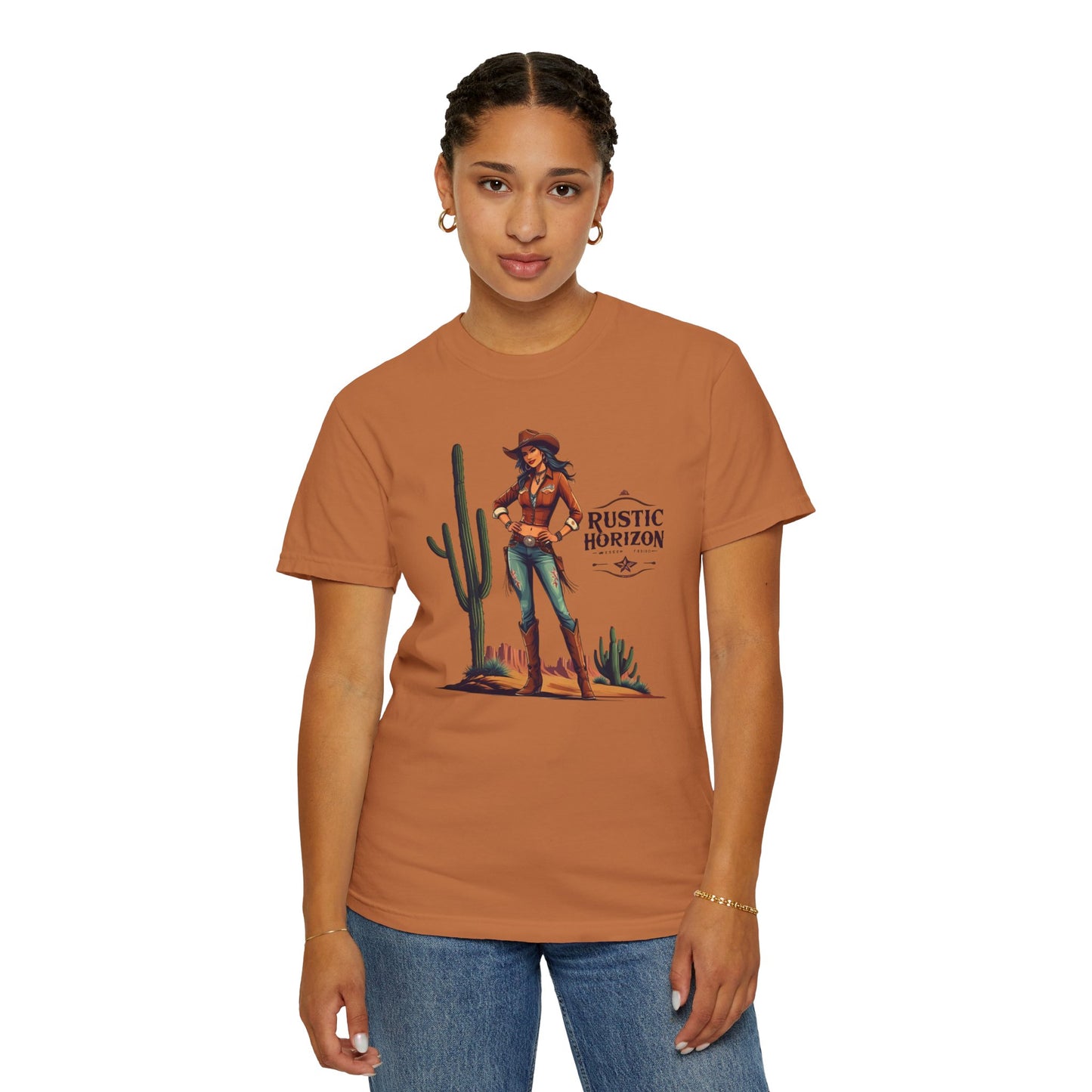 Rustic Horizon Cowgirl Cactus Fashion UNISEX T-Shirt｜Festival Wear, Casual Outfit, Gift for Nature Lovers, Vintage Style Tee, Summer Essential