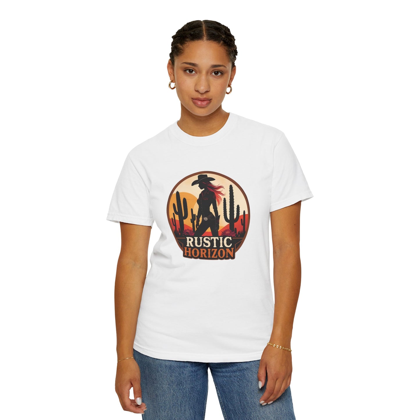 Rustic Horizon Cowgirl  UNISEX T-Shirt｜Festival Wear, Casual Outfit, Gift for Nature Lovers, Vintage Style Tee, Summer Essential
