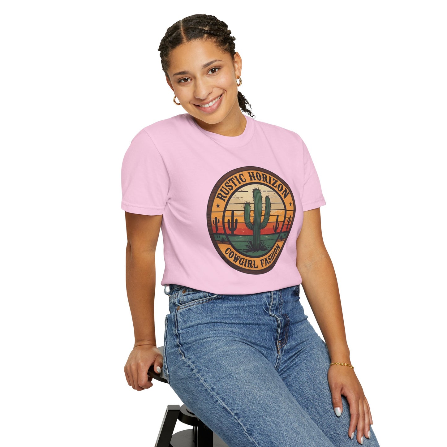 Rustic Horizon Cowgirl Cactus Fashion UNISEX T-Shirt｜Festival Wear, Casual Outfit, Gift for Nature Lovers, Vintage Style Tee, Summer Essential