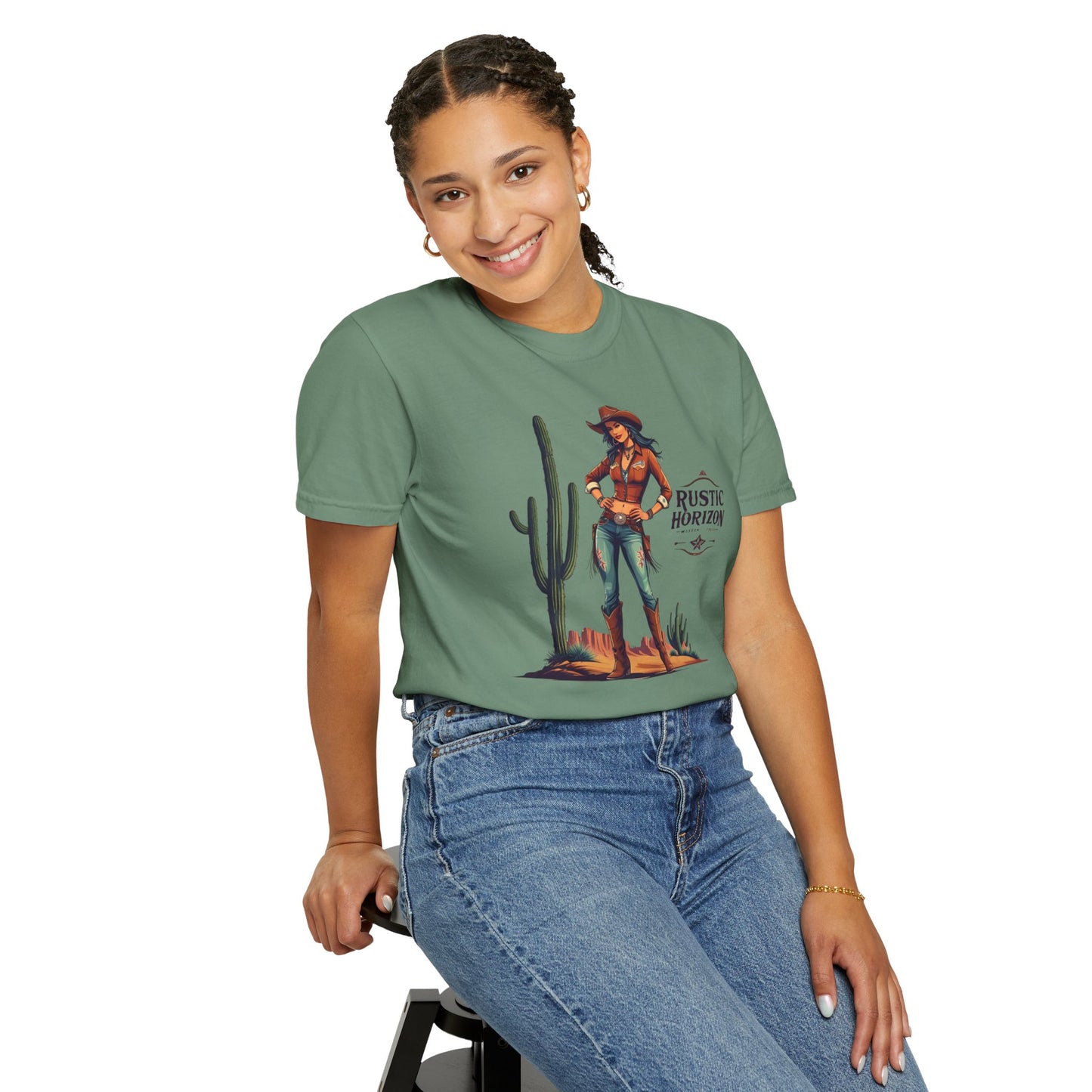 Rustic Horizon Cowgirl Cactus Fashion UNISEX T-Shirt｜Festival Wear, Casual Outfit, Gift for Nature Lovers, Vintage Style Tee, Summer Essential