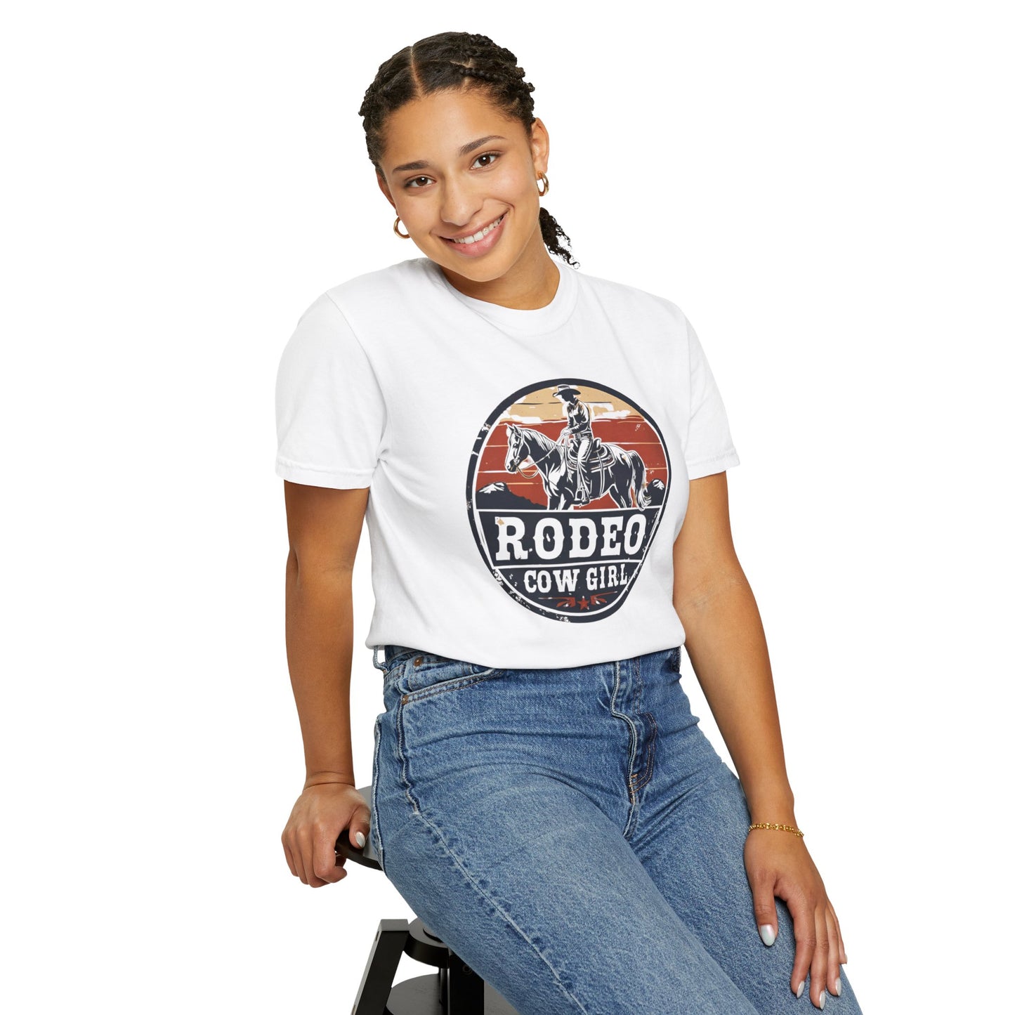 Rustic Horizon Cowgirl Fashion UNISEX T-Shirt｜Festival Wear, Casual Outfit, Gift for Nature Lovers, Vintage Style Tee, Summer Essential