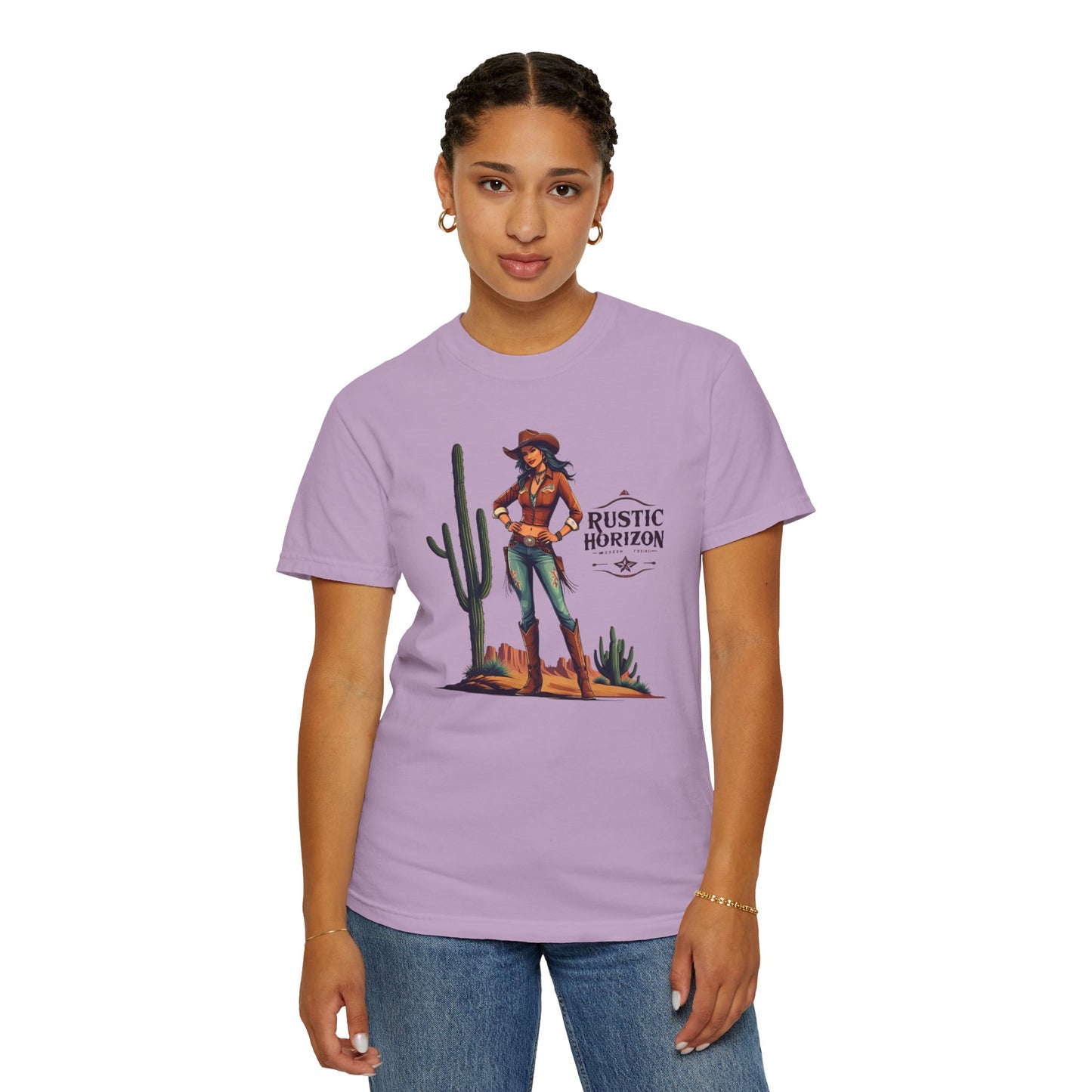 Rustic Horizon Cowgirl Cactus Fashion UNISEX T-Shirt｜Festival Wear, Casual Outfit, Gift for Nature Lovers, Vintage Style Tee, Summer Essential