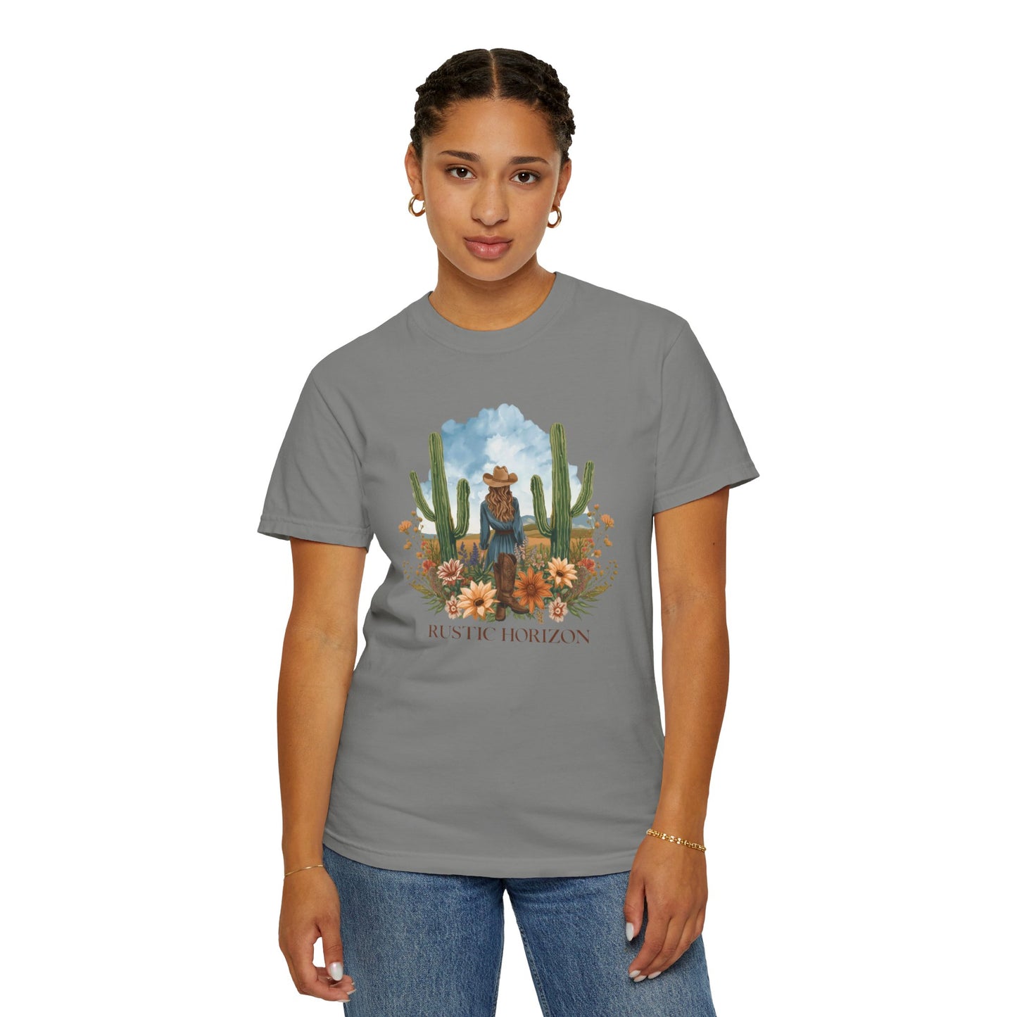 Cowgirl cactus UNISEX T-Shirt｜Festival Wear, Casual Outfit, Gift for Nature Lovers, Vintage Style Tee, Summer Essential