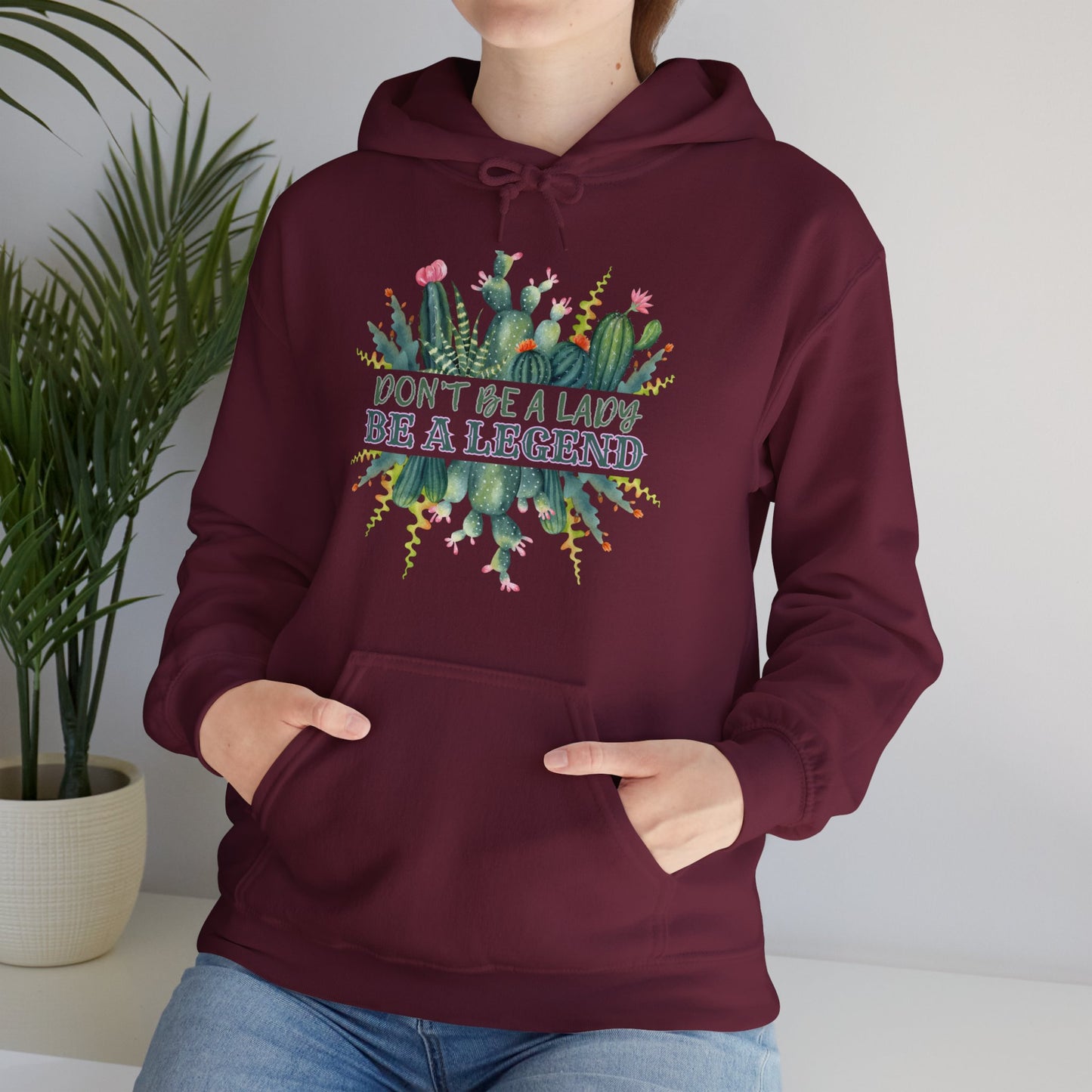 BE A LEGEND LADY CACTUS UNISEX Heavy Blend™ Hooded Sweatshirt